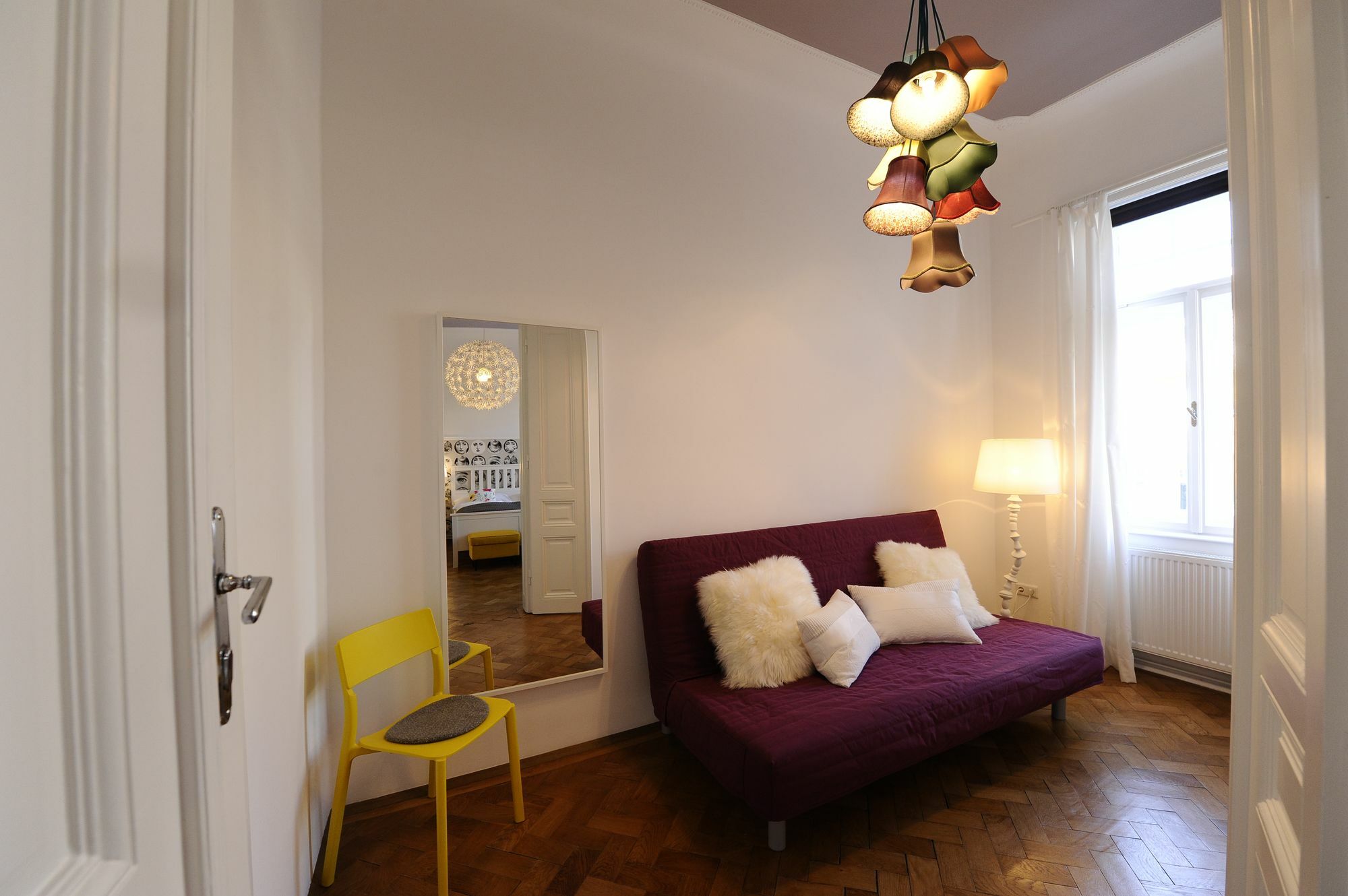 Leuhusen Boutique Vienna, *